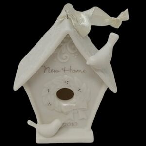 NIB HALLMARK NEW HOME 2010 ORNAMENT